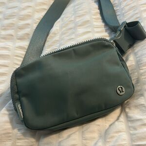 Lululemon belt bag